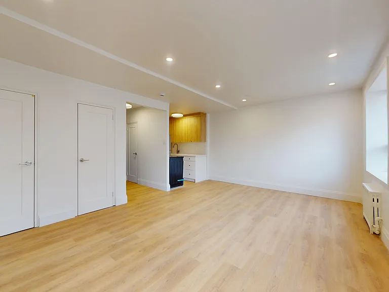 1 Marquette Ave — Photo 23