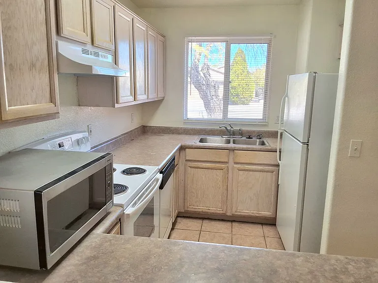 7384 E Cross Ridge Pl — Photo 5