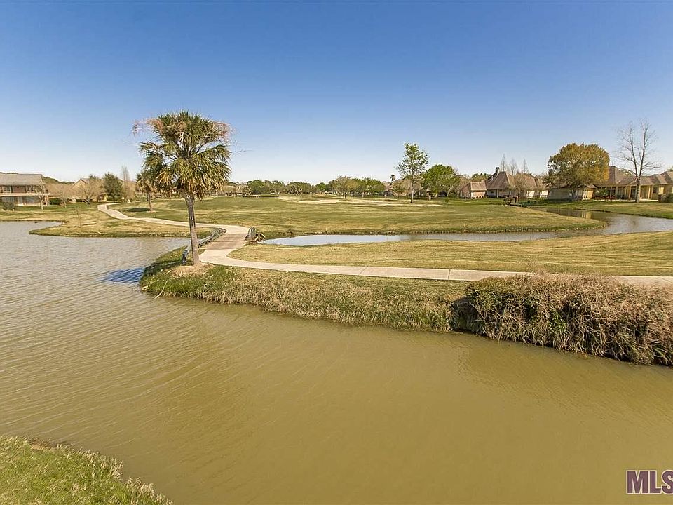 1st image of 40221 River Winds Ct