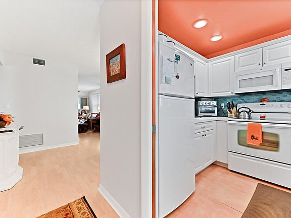3rd image of 2929 SE Ocean Boulevard #133-6