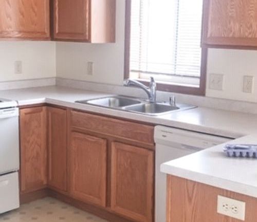 2nd image of 4566 Hartzell Ln APT 1