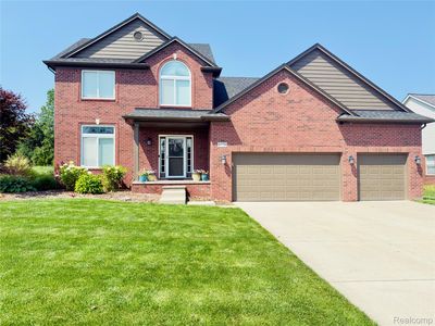 67739 Chesapeake Dr, Washington, MI, 48095
