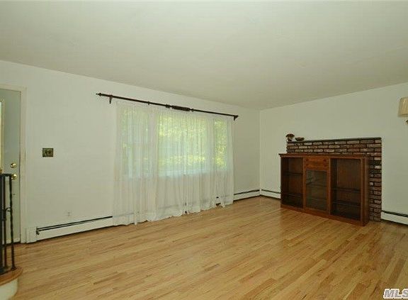 2nd image of 34 Teed St