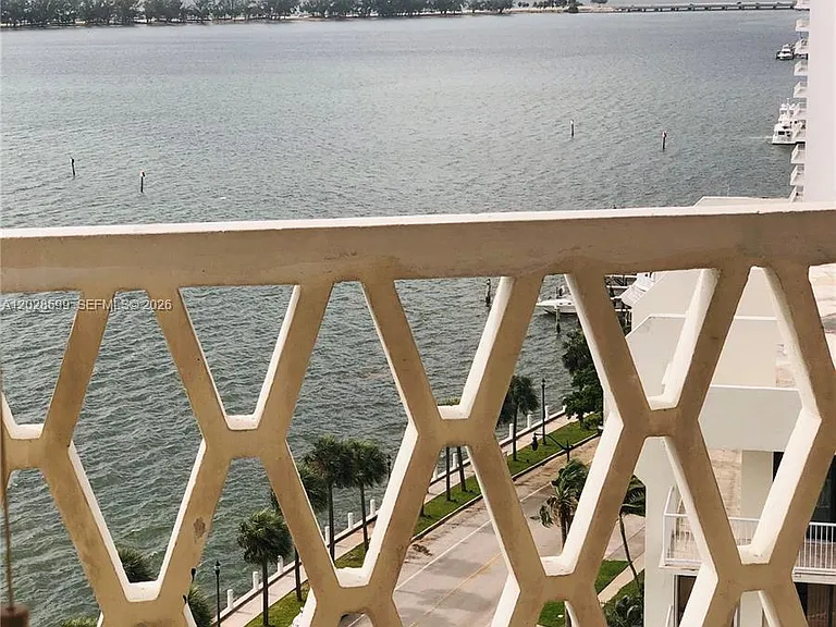 1430 Brickell Bay Dr #Penthouse 5 — Photo 1
