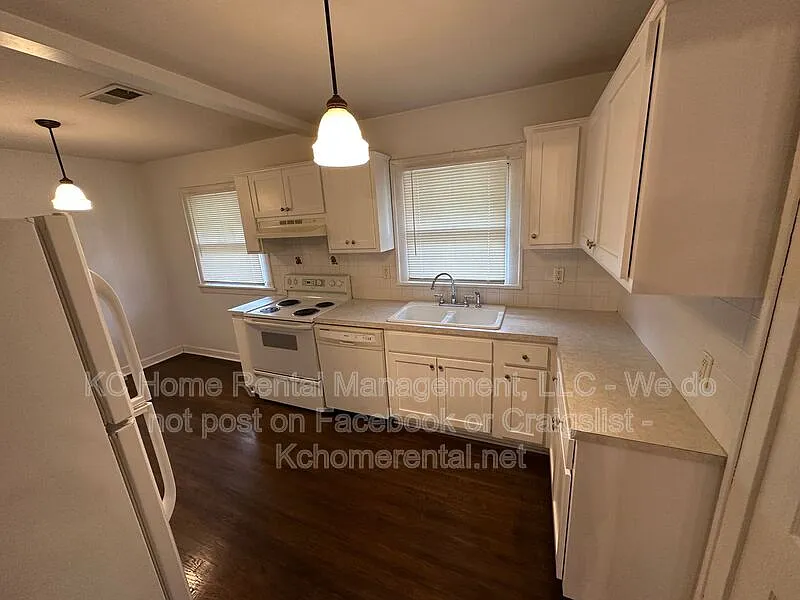 2 bed, 1.0 bath, 1500 sqft, $1,495 — Photo 4