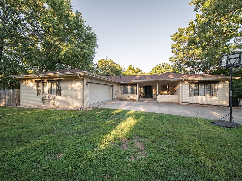 1st image of 25 Huskins Cir