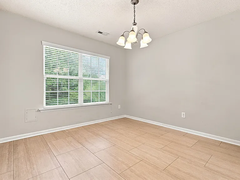 161 Alderwood Dr — Photo 10