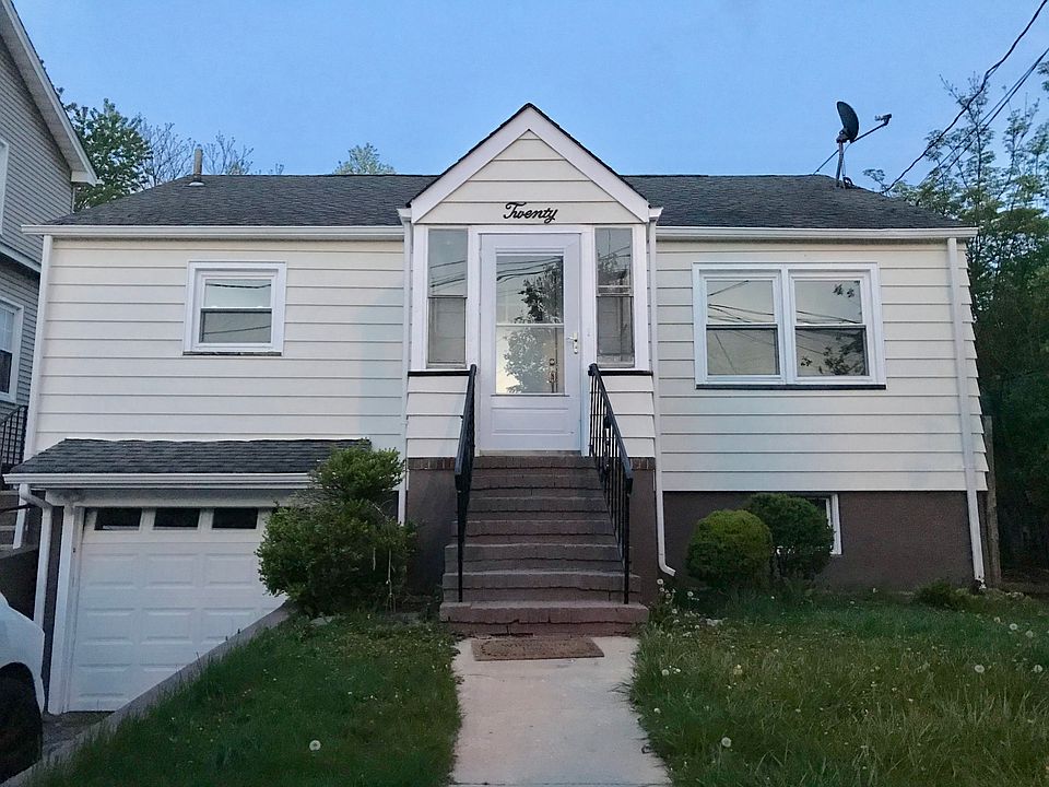 1st image of 20 Garden Ave #22