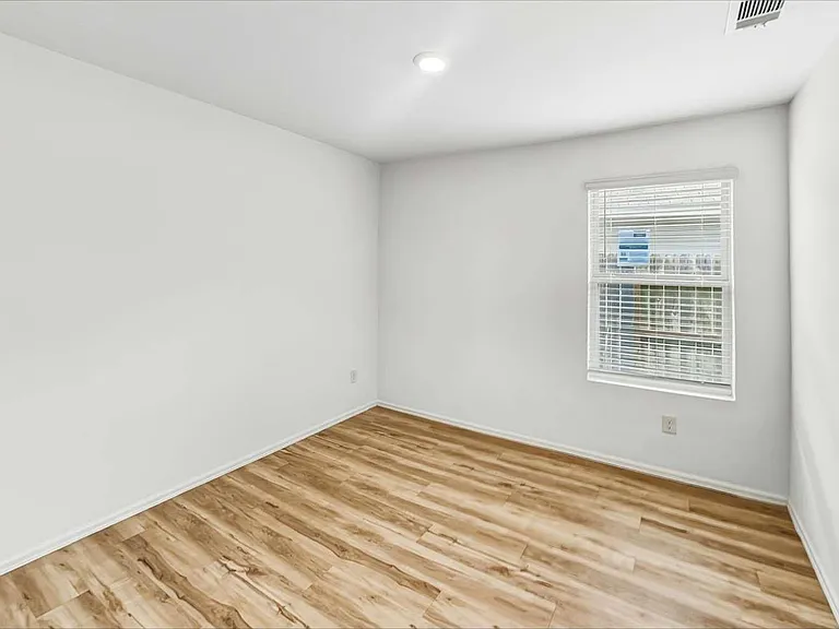 22259 Stoney Ravine Dr — Photo 13