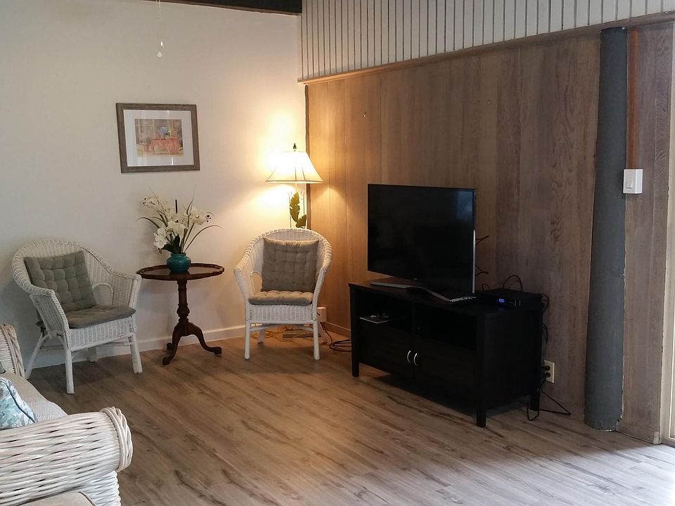 2nd image of 1079 Oilipuu Pl