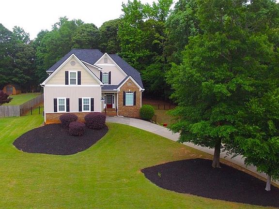 2nd image of 194 Palmer Ct