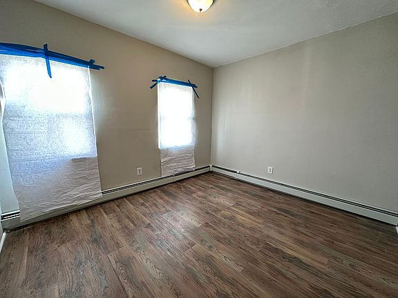 3rd image of 116 Van Horne St #4E