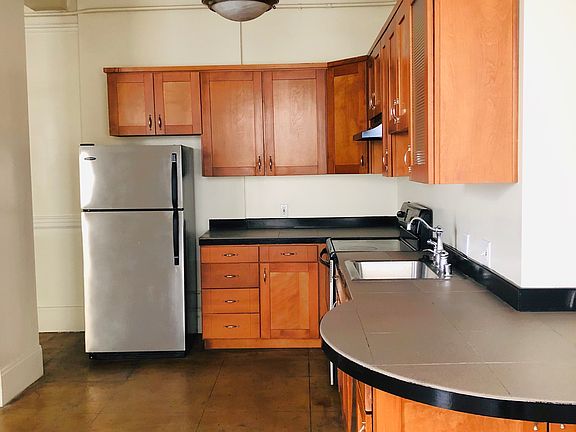 5th image of 108 W 2nd St APT 304