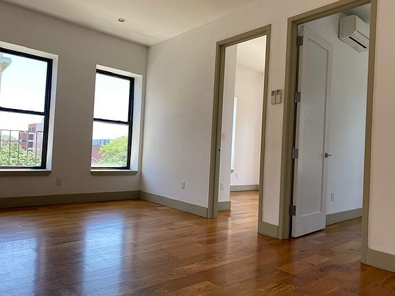 3rd image of 706 Classon Ave #3RR