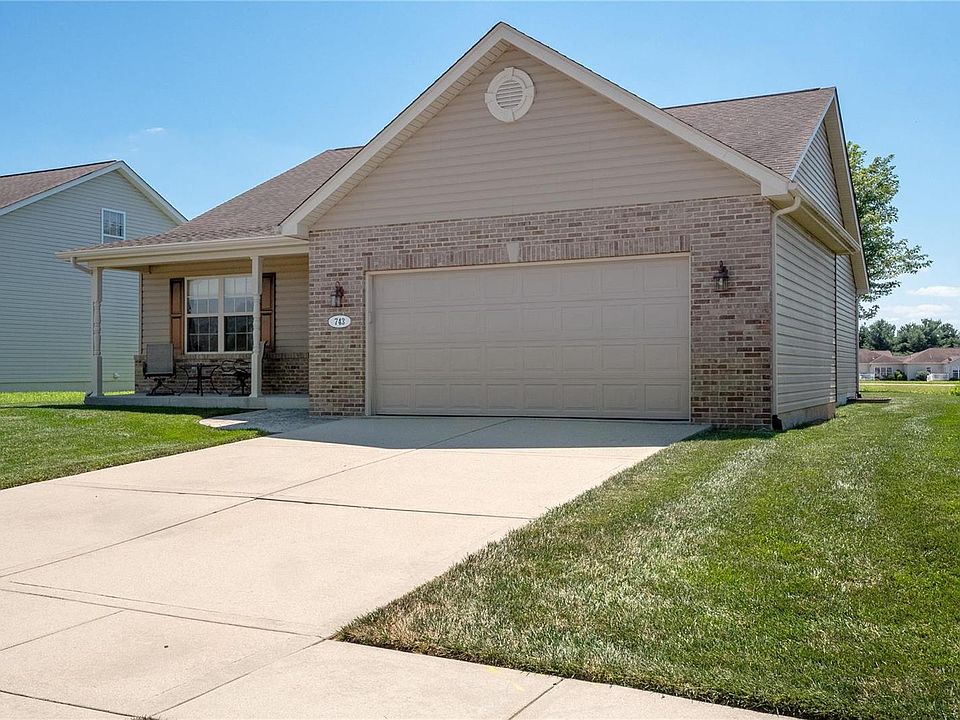 743 Moorland Cir, Mascoutah, IL 62258 Zillow