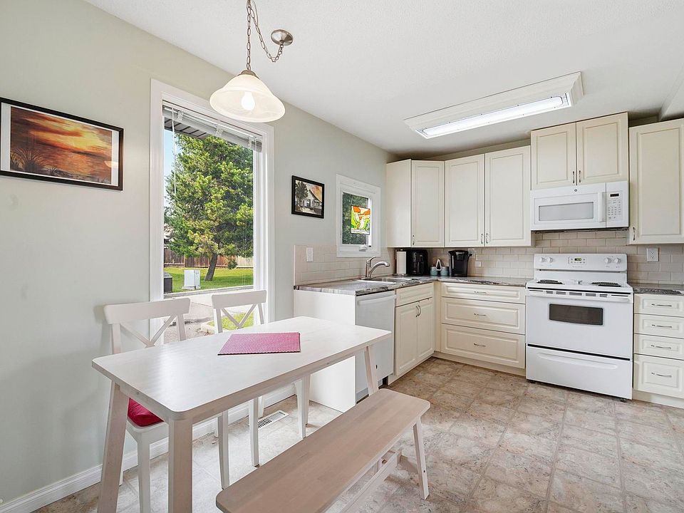 1st image of 5362 38a Ave NW
