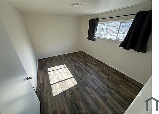 3rd image of 3190 San Bruno Ave