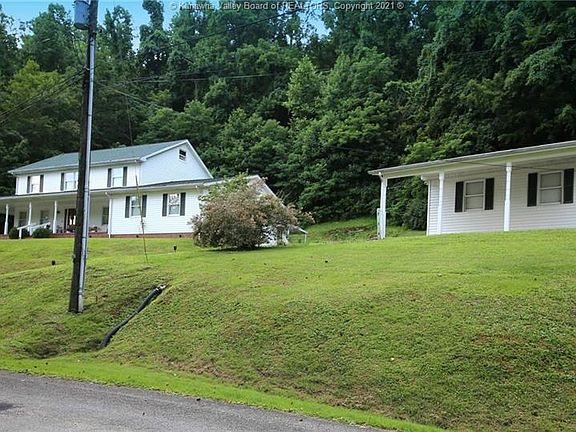 3rd image of 25 Carney Dr