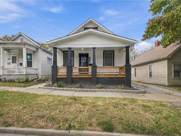 1214 S 22nd St, Saint Joseph, MO 64507