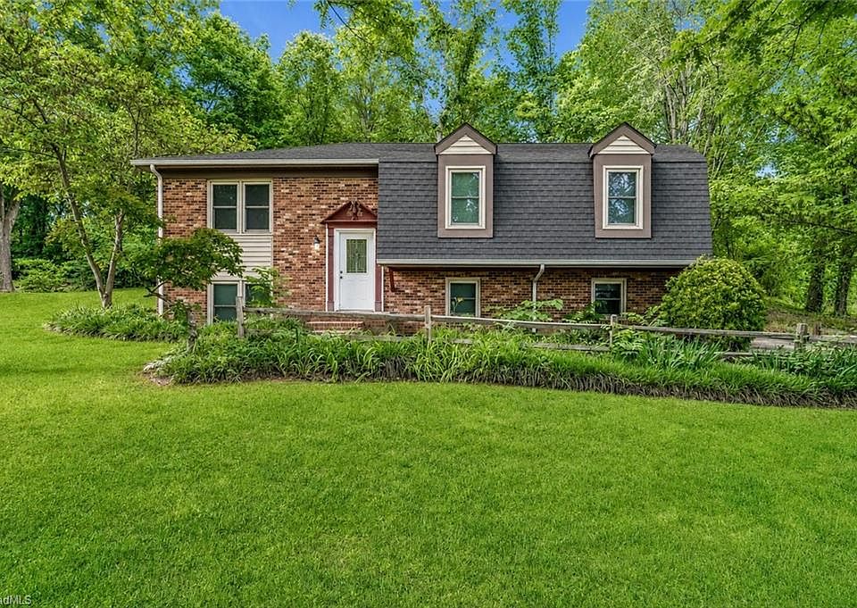 1st image of 4290 Mashie Dr