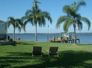 4071 E River Dr, Fort Myers, FL 33916