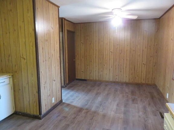 4th image of 508 Oak St