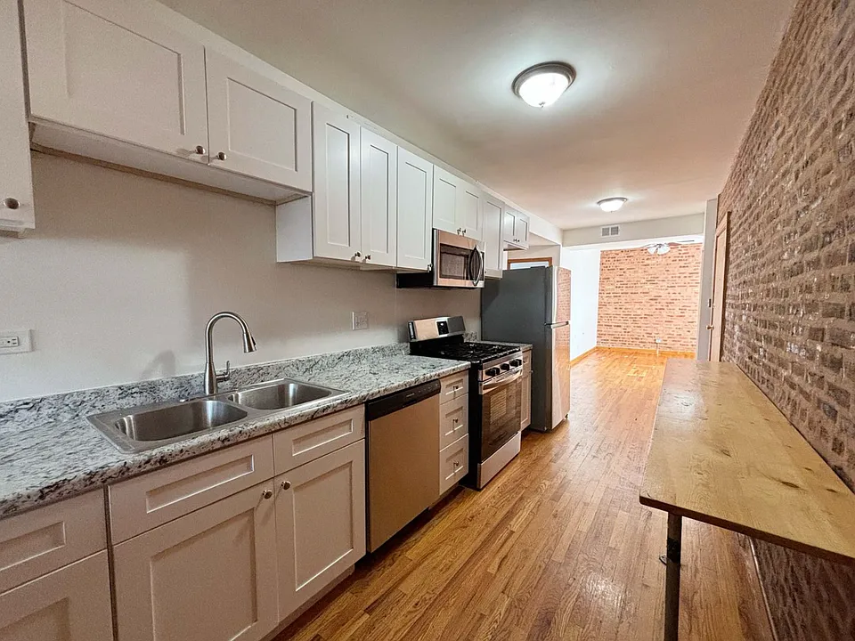 4929-31 N Kedzie Ave