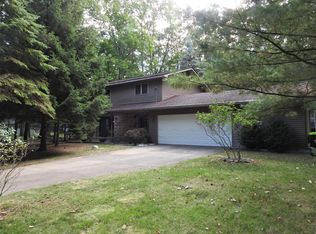 303 Cardinal Ave, Roscommon, MI 48653