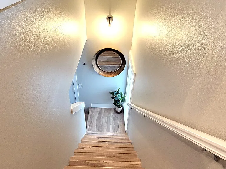 6842 N Mears St #B — Photo 16