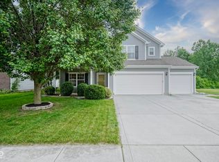 13817 Black Canyon Ct, Fishers, IN 46038
