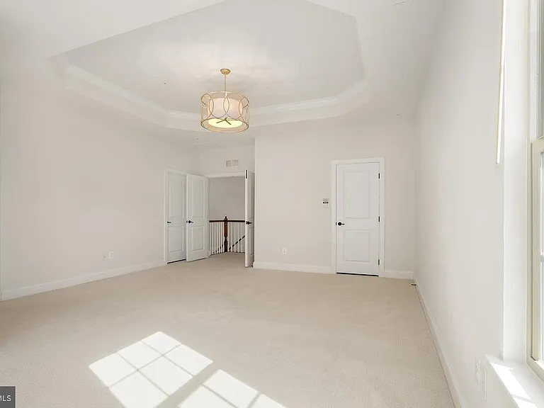 42101 Piebald Sq — Photo 9