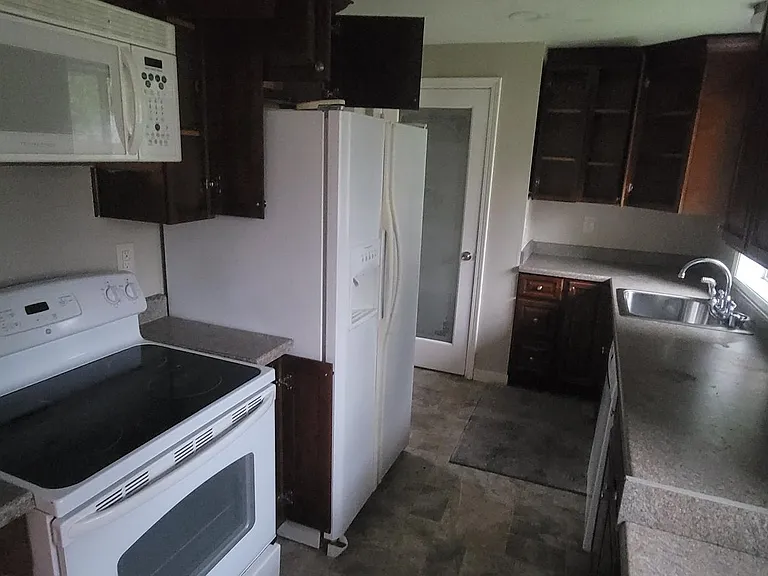 8615 John Dower Rd SW — Photo 14