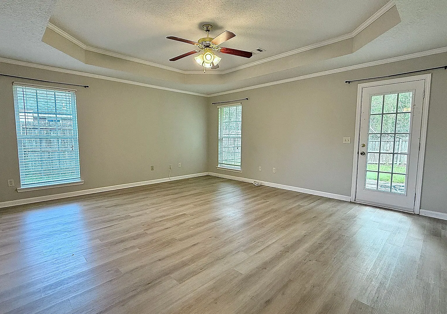 Move-In Ready| Pet Friendly — Photo 4