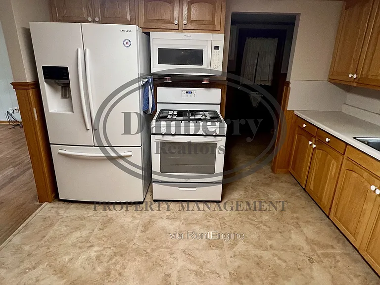 12560 W Hughes St — Photo 7
