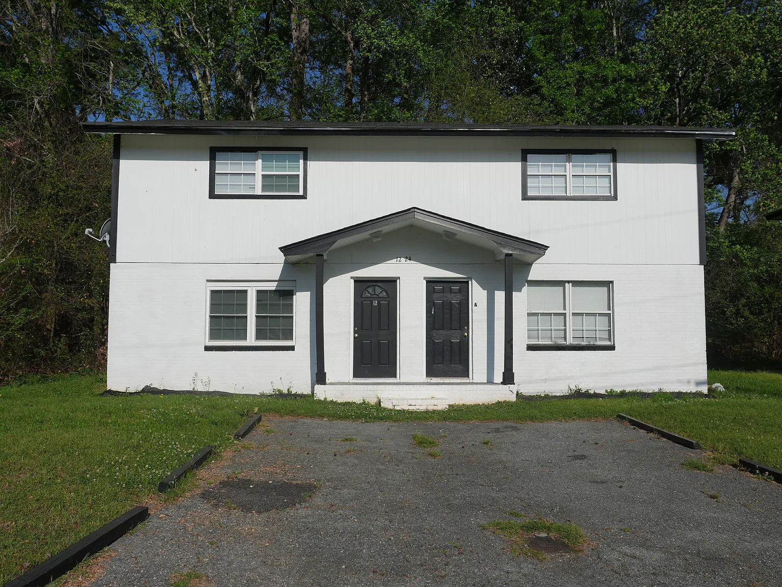 2 bed, 1000 sqft, $925 — Photo 1