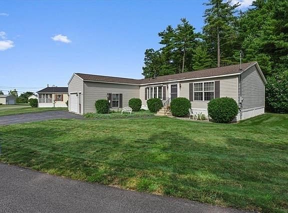 2nd image of 8 Stonegate Ln