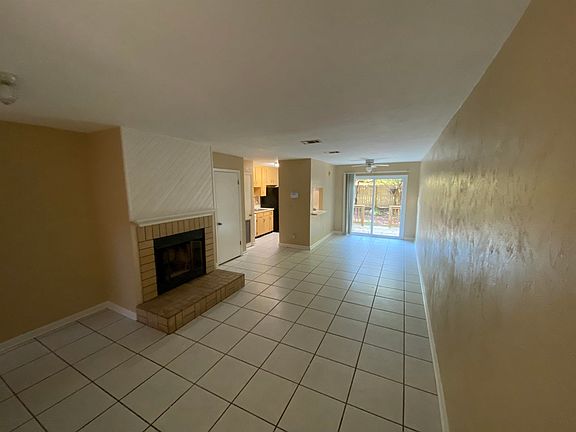 2nd image of 617B Plymouth Ct #B