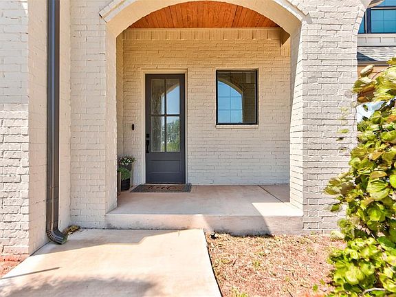 3rd image of 3387 Red Ridge Dr