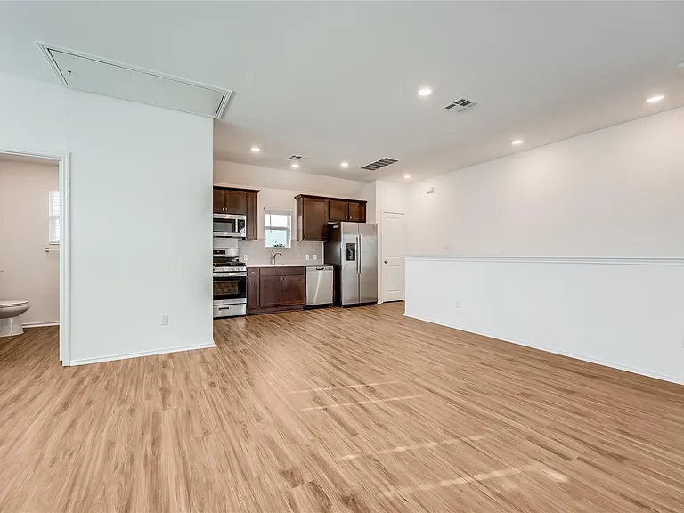 1545 Cobblecrest Ln — Photo 33