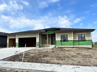 75 NW Alderleaf Dr, Waukee, IA 50263