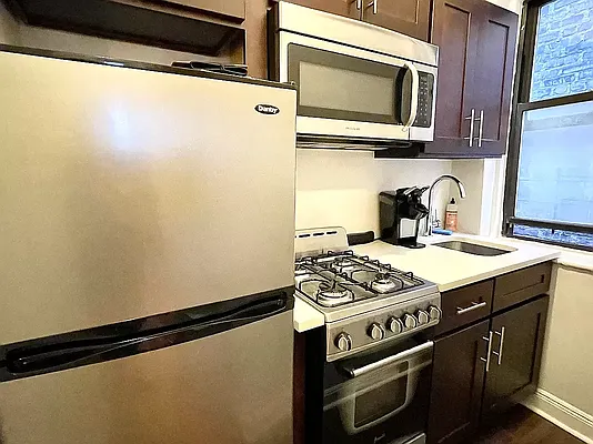 Rented by Living New York | media 8