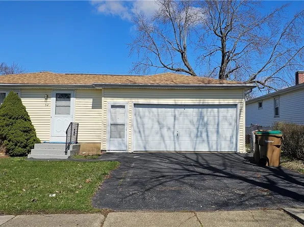 52 S Seine Dr, Cheektowaga, NY 14227