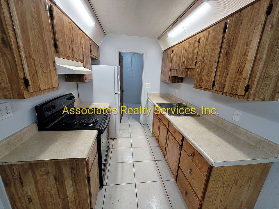 1st image of 415 NE 42nd Pl #1042-01