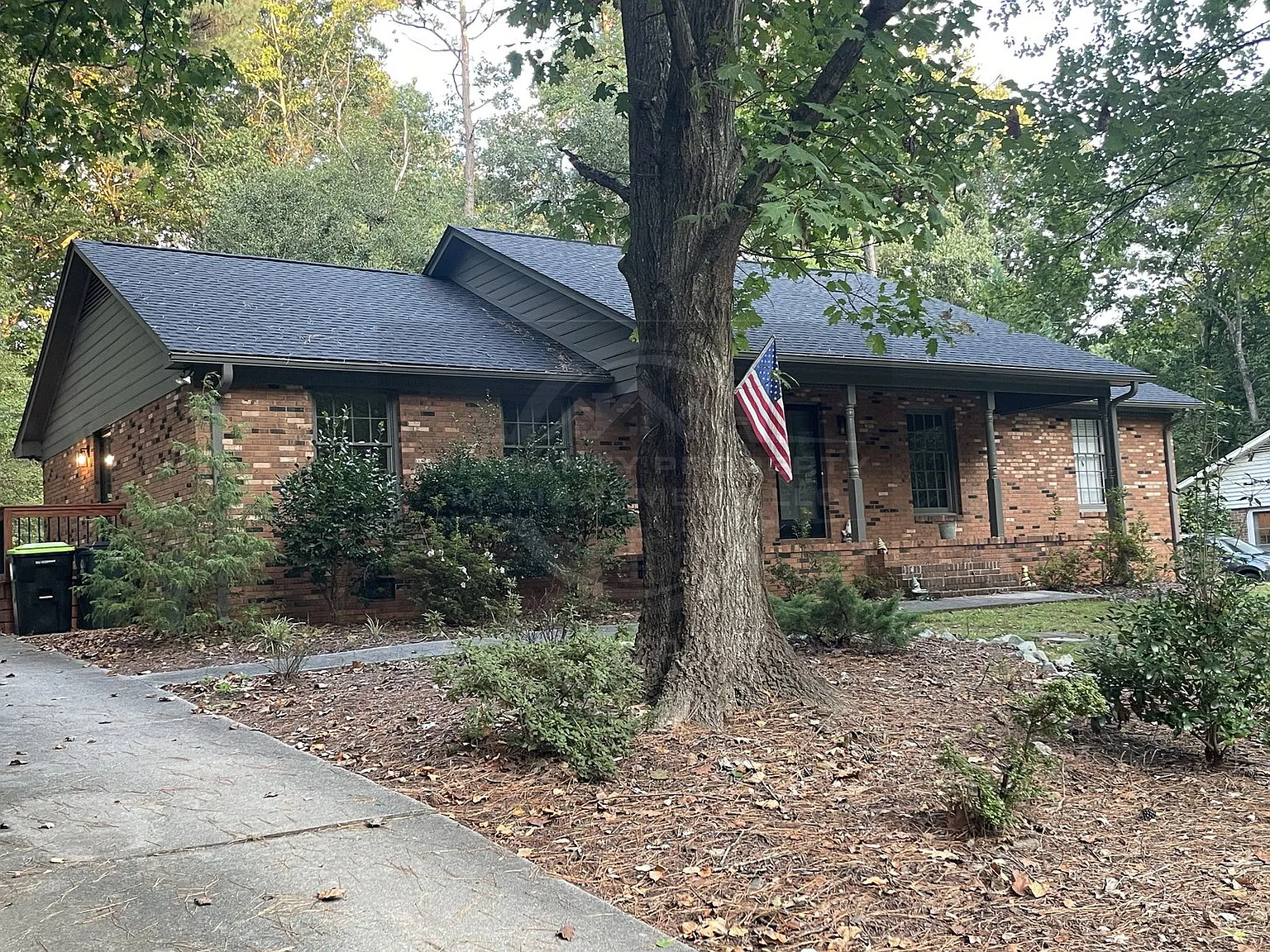 3 bed, 2.0 bath, $2,300 — Photo 3