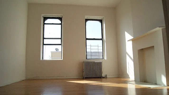 Rented by East Williamsburg Realty Inc | media 18