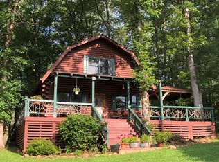 32 Red Cedar Ln, Franklin, NC 28734