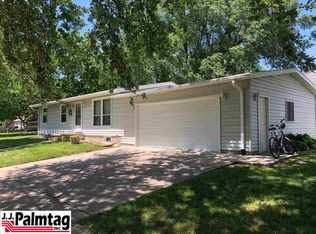 1606 24th St, Auburn, NE 68305