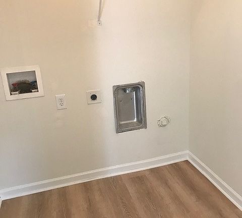 5th image of 120 Heritage Way