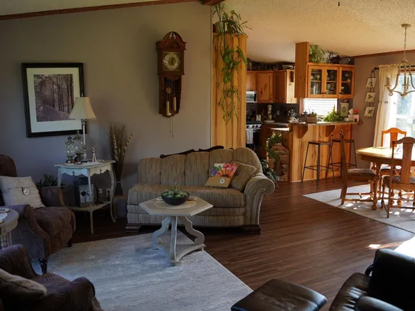 2109 Joplin St, Mora, MN 55051