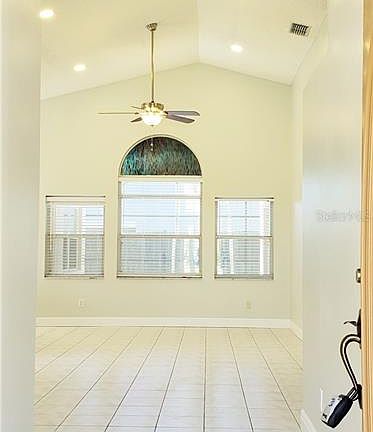 2nd image of 2756 Burwood Ave #4